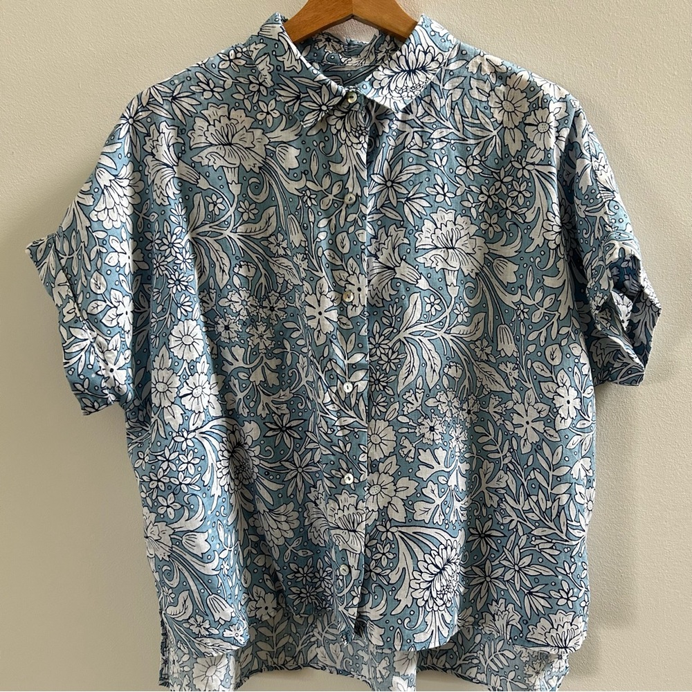 Rachel Ashwell 100% Linen Blue Floral Short Sleeve Shirt Size M
